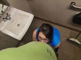 Teen 18+ Employee Sneaks Steamy Lunch Break Quickie at Work