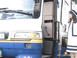 Kinky Japanese model amazes with her show