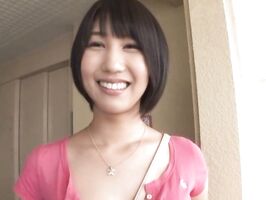 Riku Minato's Steamy Bath Blowie - Short Haired Cutie Sucks Underwater