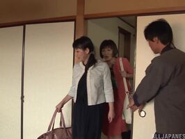 Mature Japanese Women Seduce Each Other in Steamy Jacuzzi Encounter