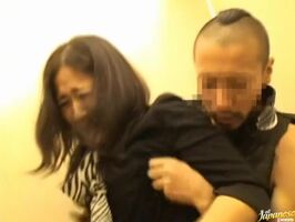 Japanese Housewife Fucked Raw in Elevator - Lewd Encounter
