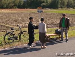 Mature Asian Amateur Takes Face Sitting & Wild Dick Ride